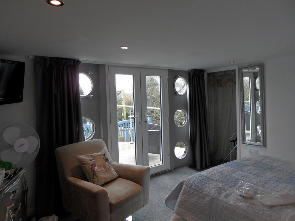Bed and Breakfast Houseboat Harbourside View Newport  Esterno foto